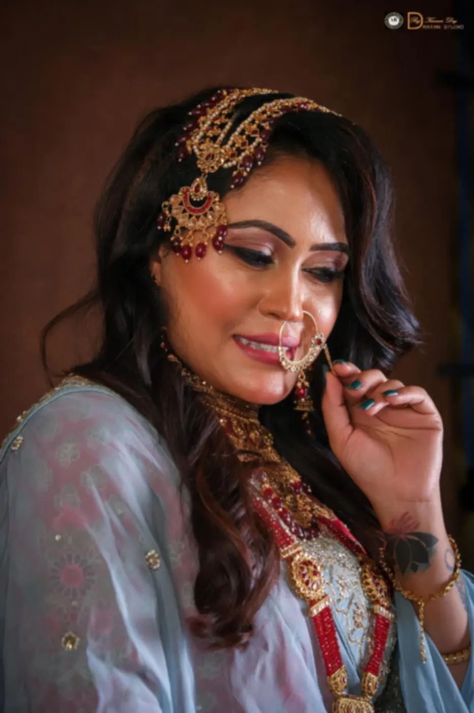 Close-up bridal beauty and jewelry styling